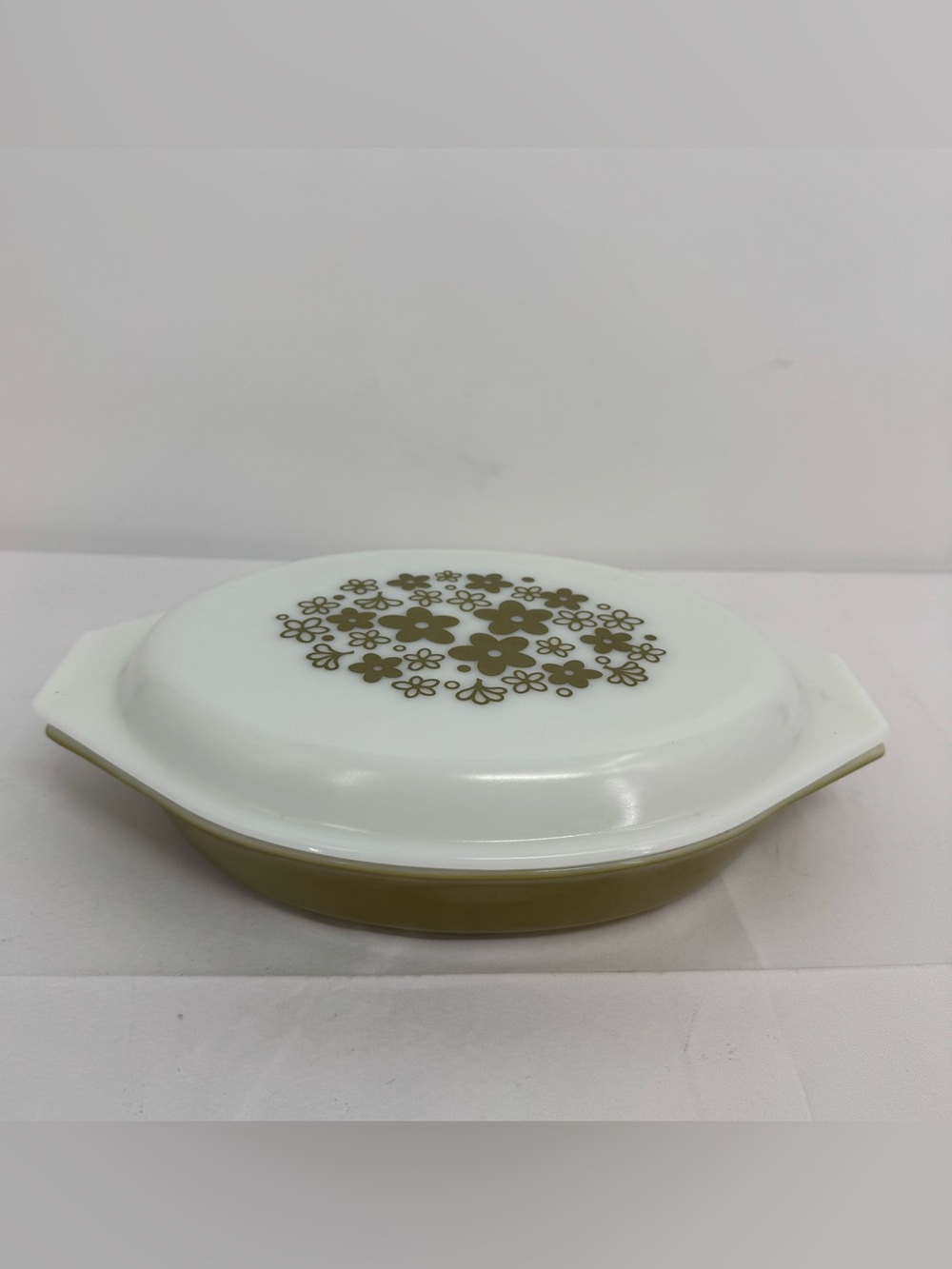 VTG PYREX 1 QT LIDDED CRAZY DAISY DIVIDED CASSEROLE SERVING DISH 13”